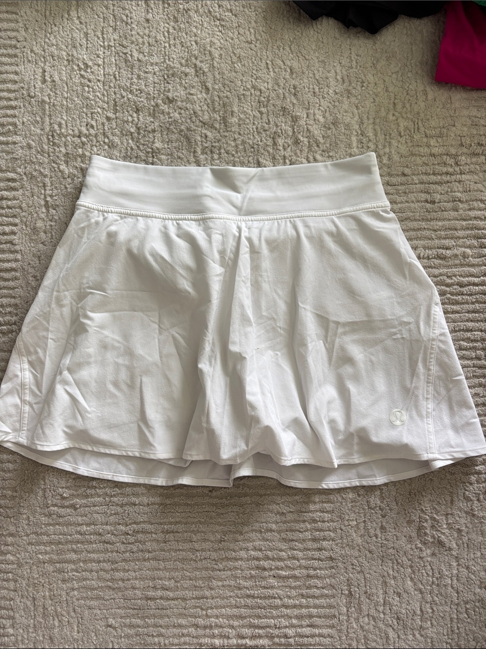 Lululemon Lightweight High-Rise Tennis Skirt
White- size 4
